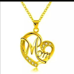 ❣️Gold Mom Crystal Heart 
 Pendant Fashion Necklace